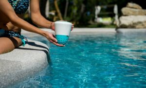 Eau de piscine propre - La surveillance de l’équilibre de l’eau